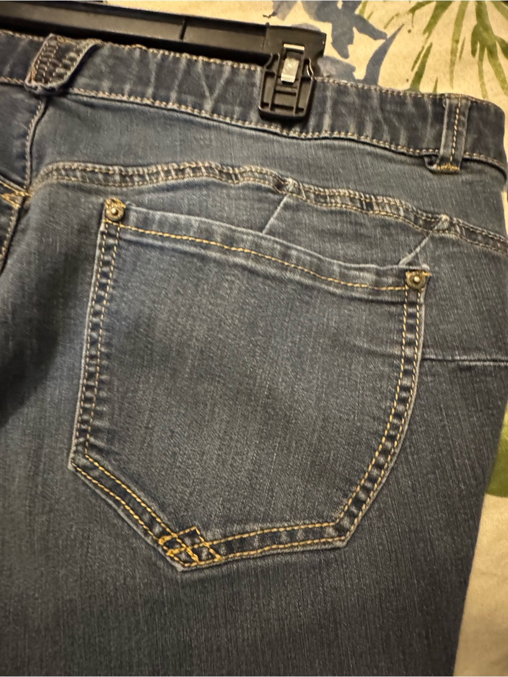Democracy Mid Wash Skinny Ankle Jeans - Picture 5 of 6